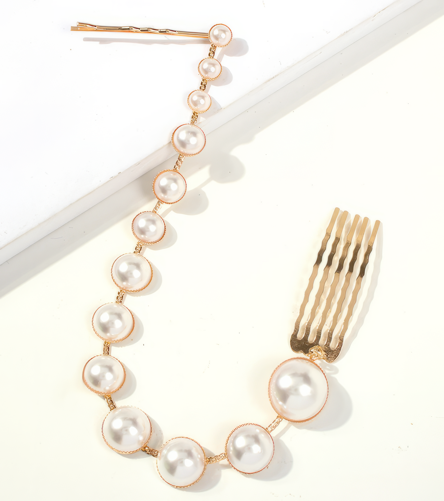Pearl Hairpin Chains in Gold