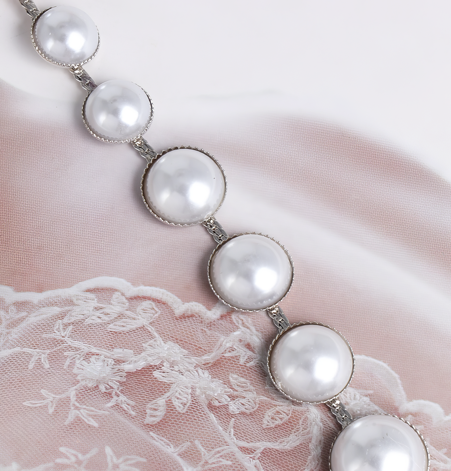 Pearl Hairpin Chains in Silver
