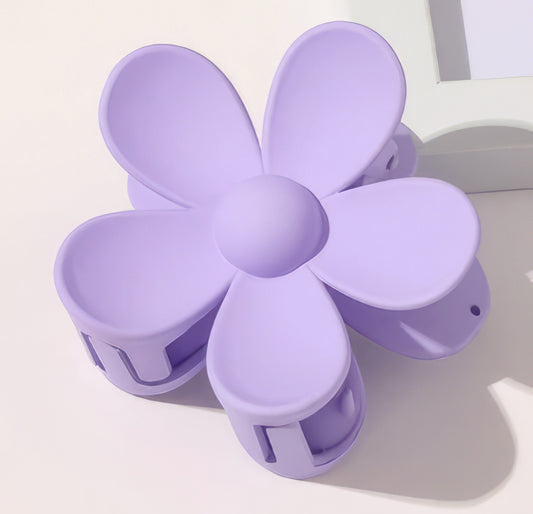 Flower Hair Clamp in Lilac