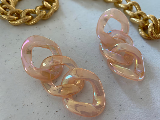 Acrylic Loop Long Geometric Dangling Earrings in Pink