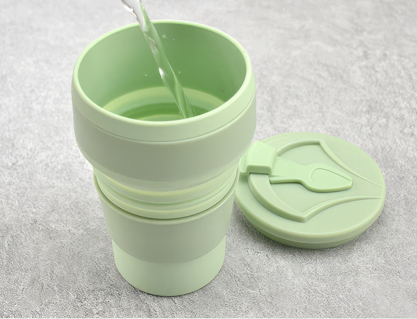 Silicone Collapsable Cup 16 oz cup in Green
