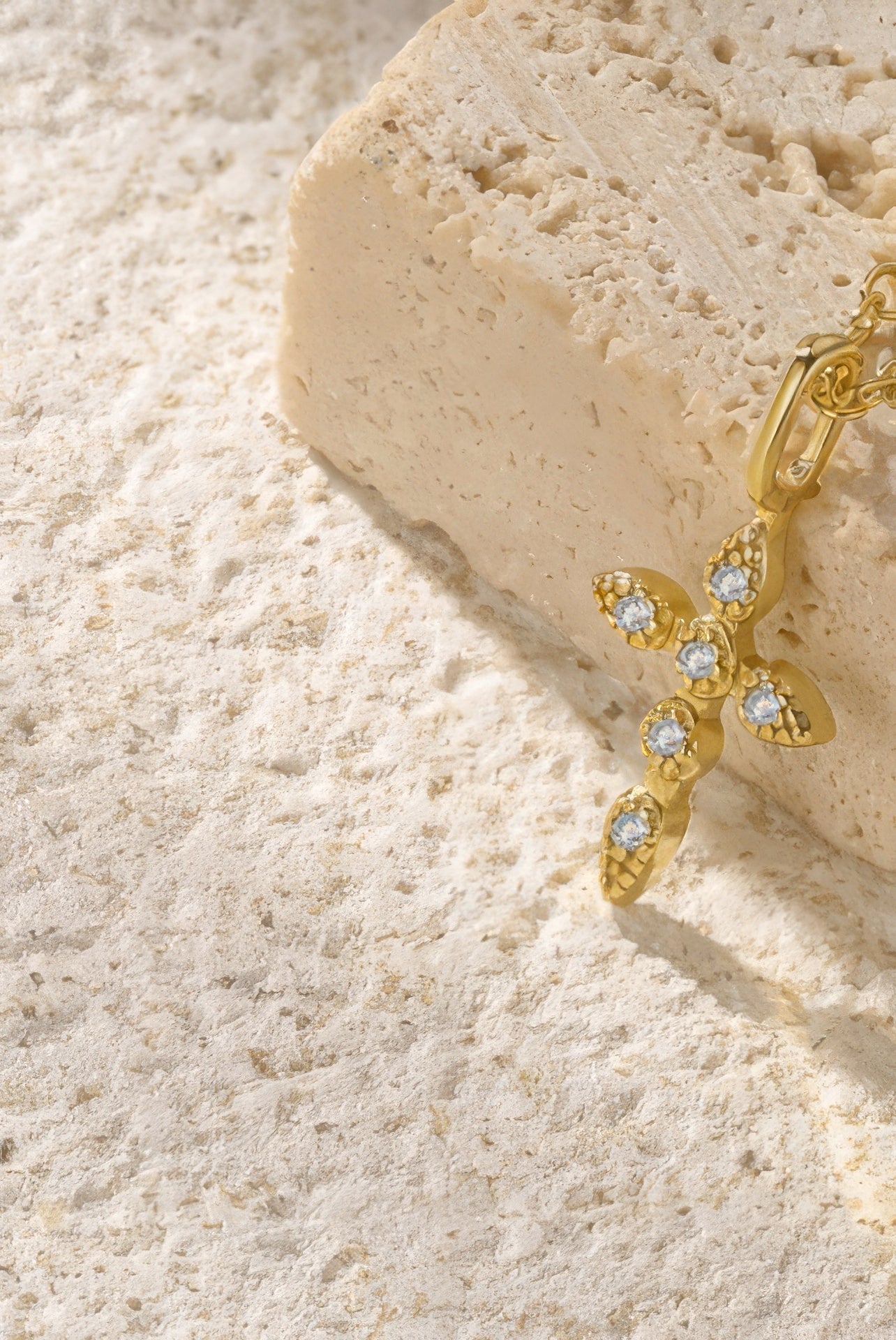 925 Sterling Silver Crystal Cross Collar Chain Necklace in Gold