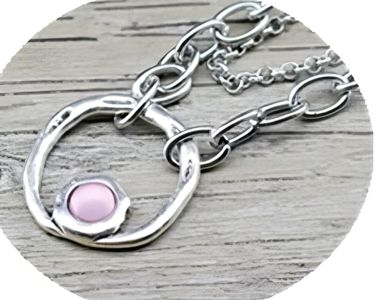 Vintage Retro Round Chain Necklace in Pink