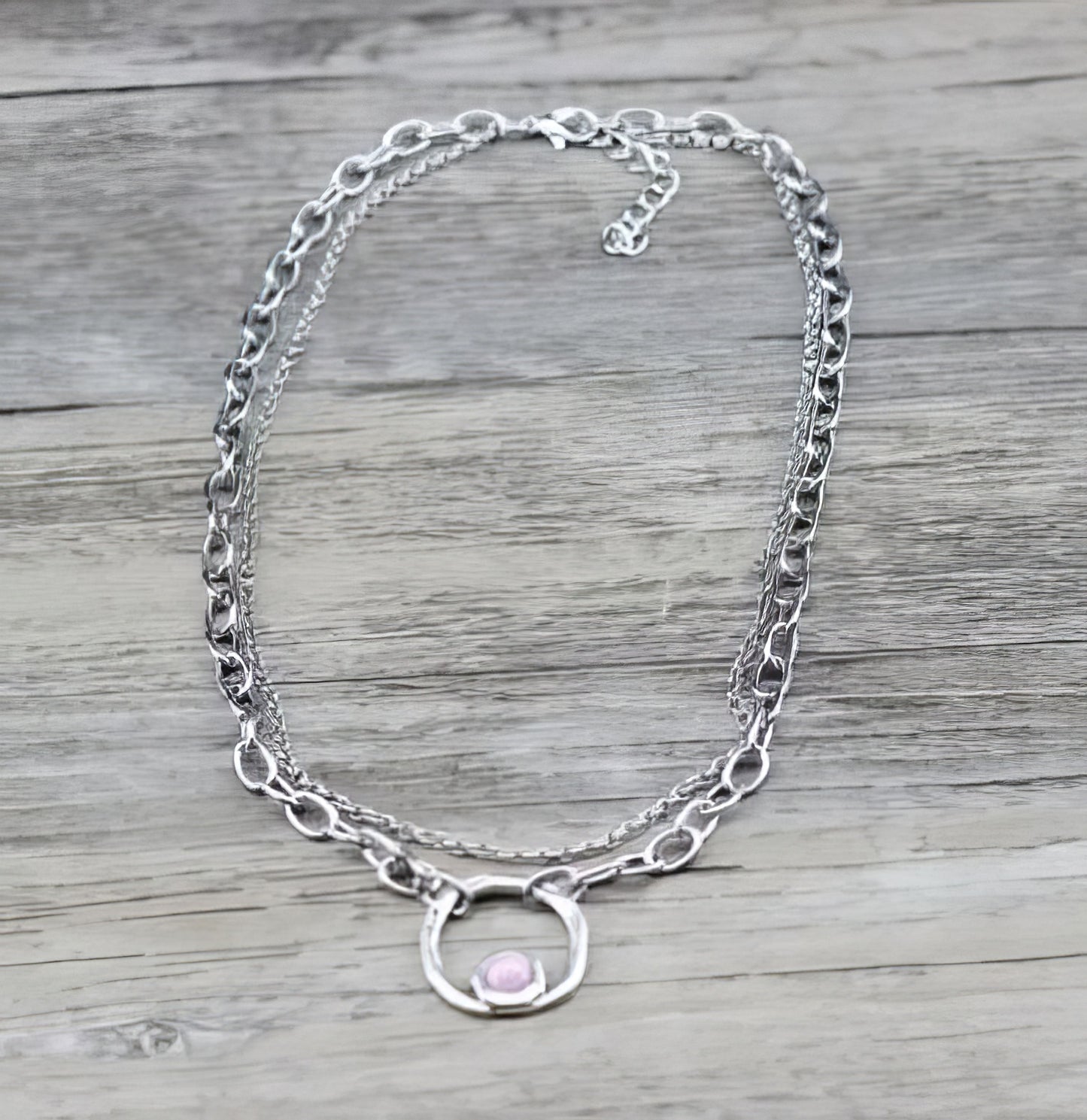 Vintage Retro Round Chain Necklace in Pink
