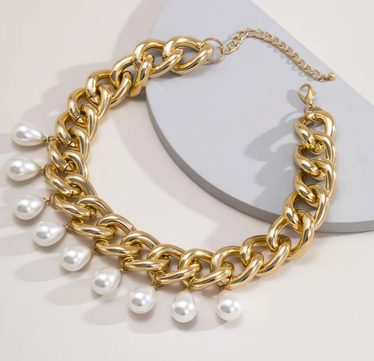 Pearl Bib Necklace in Gold