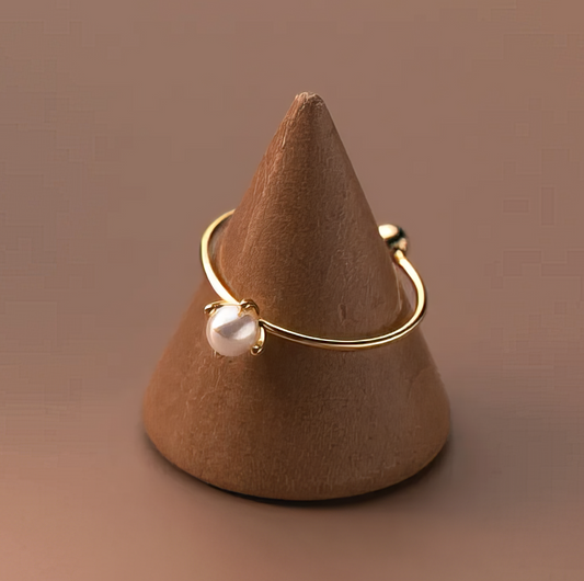 18K Gold Synthetic Pearl Ring