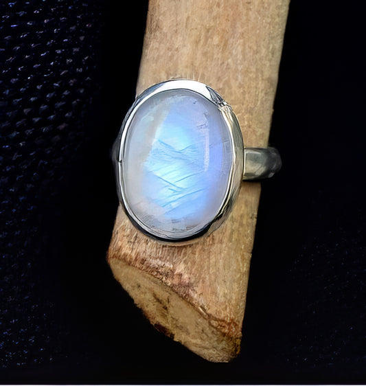 Vintage Moonstone Ring in Silver Sizes 9