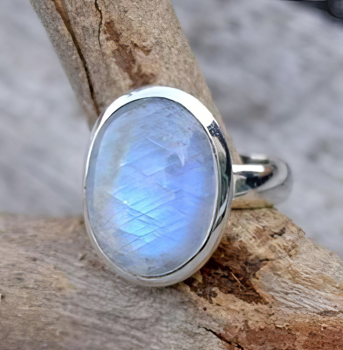 Vintage Moonstone Ring in Silver Sizes 8