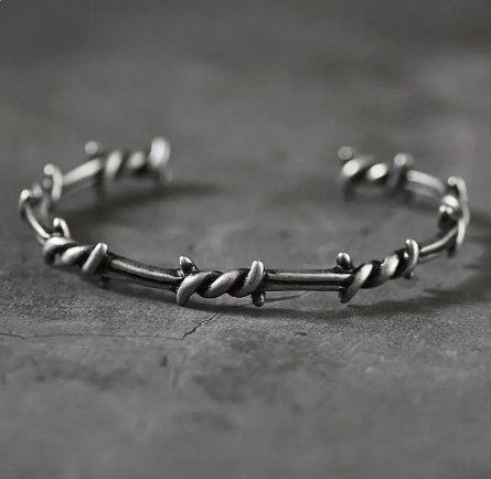 Thorn Line Geometric Sleeve Barbed Wire Open Bangle