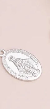 Oval Shape Virgin Mary Pendant Necklace in Silver