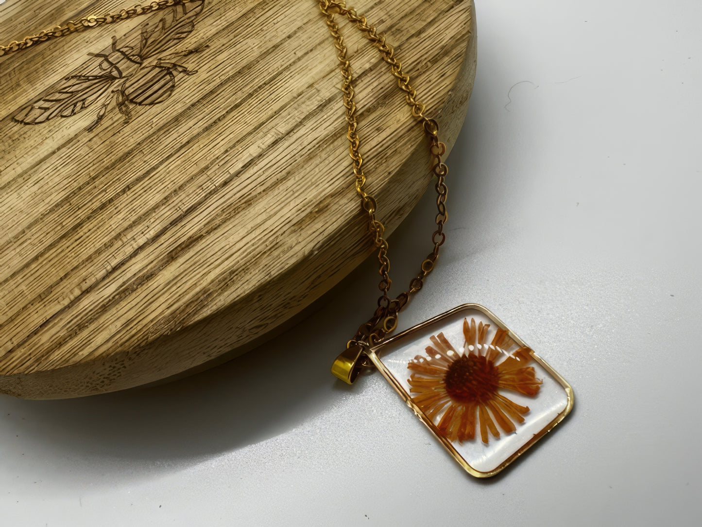 Preserved Fresh Hibiscus Flower Necklace in Peach