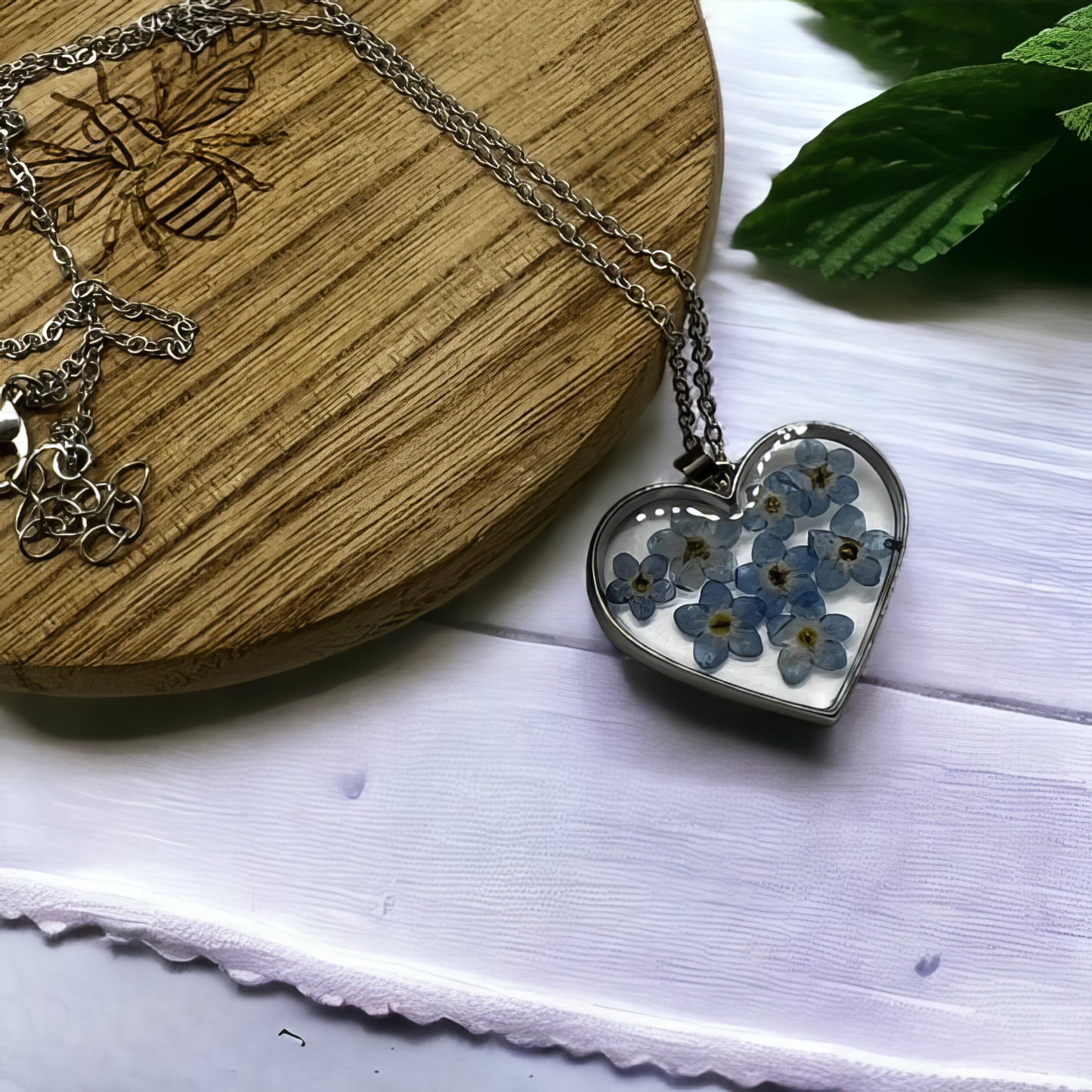 Heart Acrylic Dried Preserved Fresh Flower Necklace in Cornflower Blue