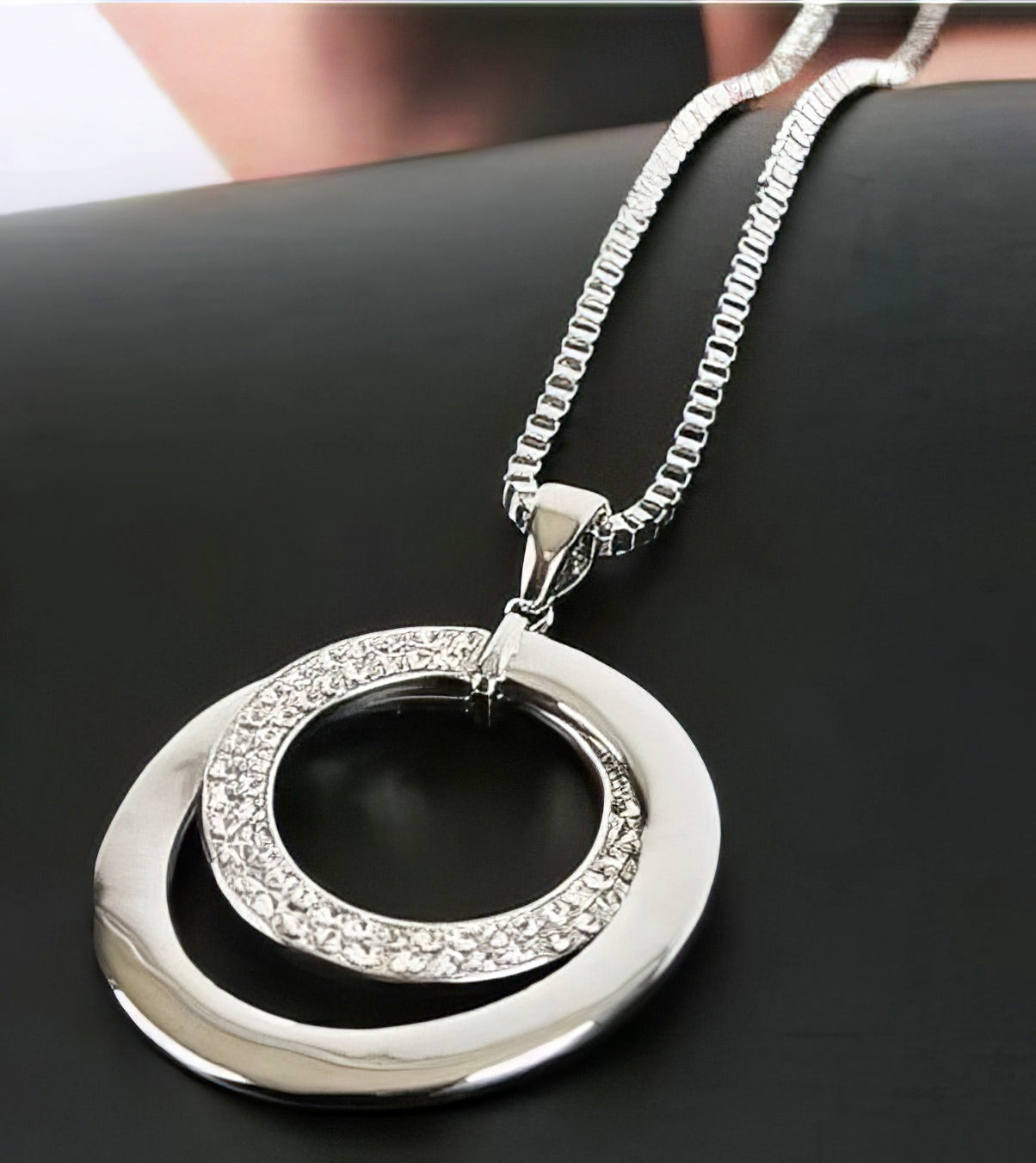 Crystal Rhinestone Double Circle Pendant Necklace in Silver