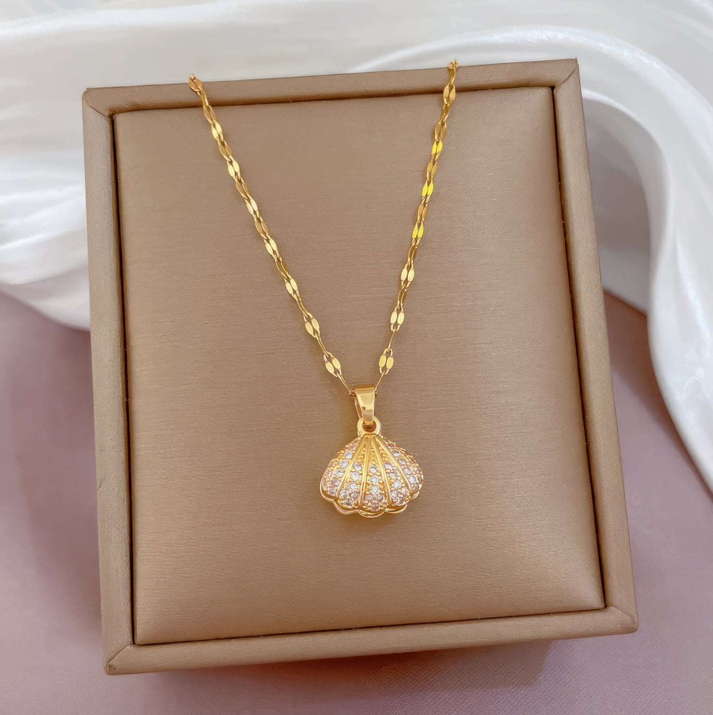 Crystal Shell Hidden Pearl Necklace