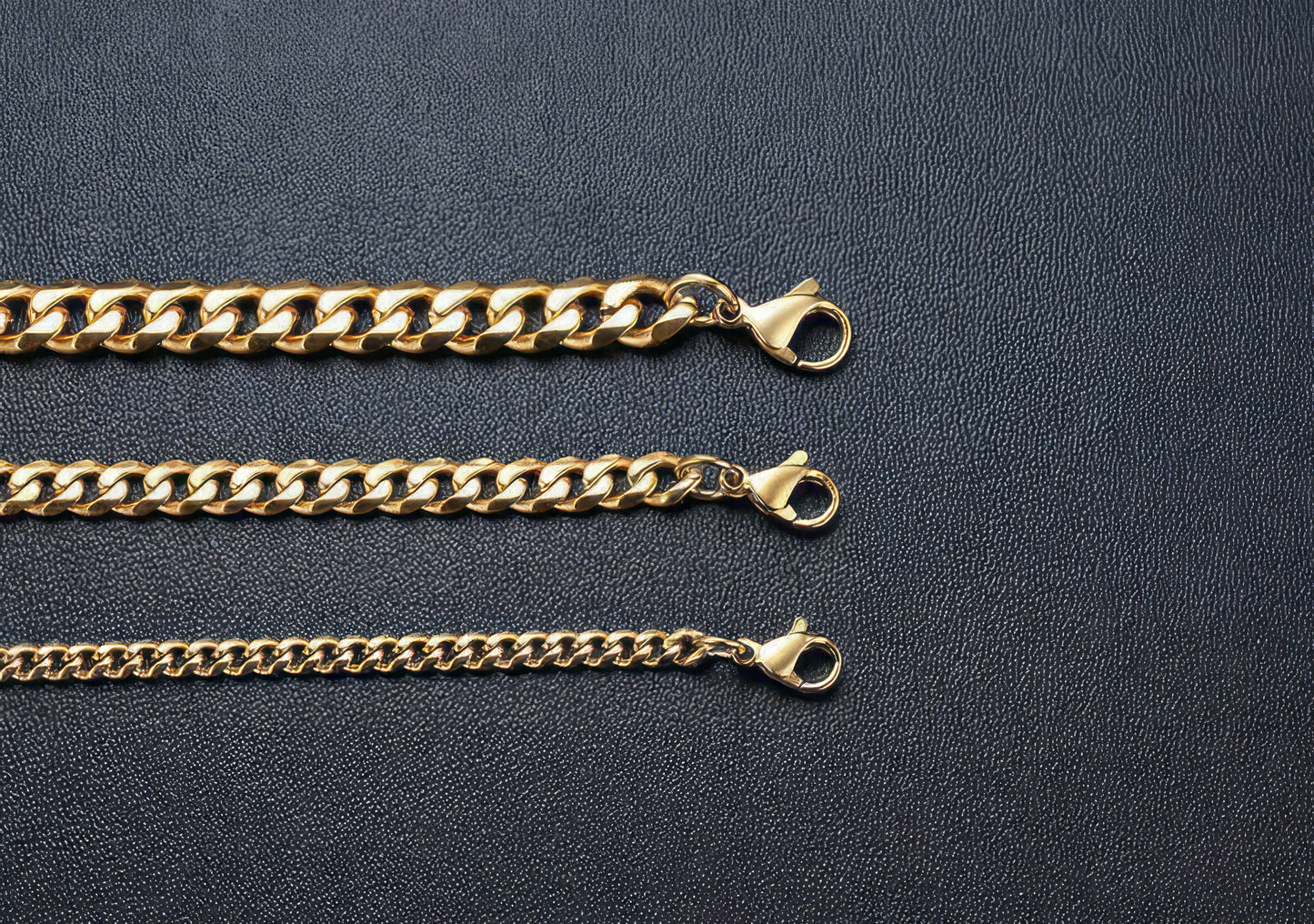 Stainless Steel Curb Link 5mm Chain Necklace in Gold