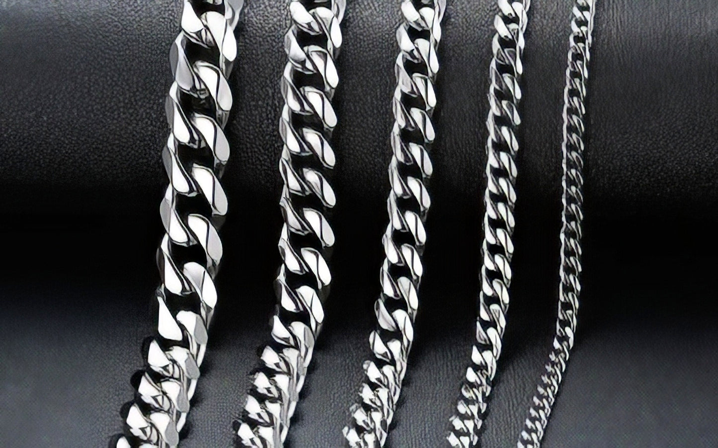 Stainless Steel Curb Link 5mm Chain Necklace in Silver