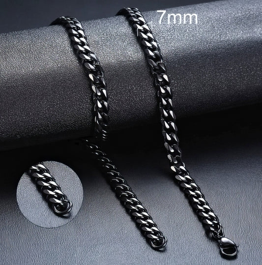 Stainless Steel Curb Link 7mm Chain Necklace in Black