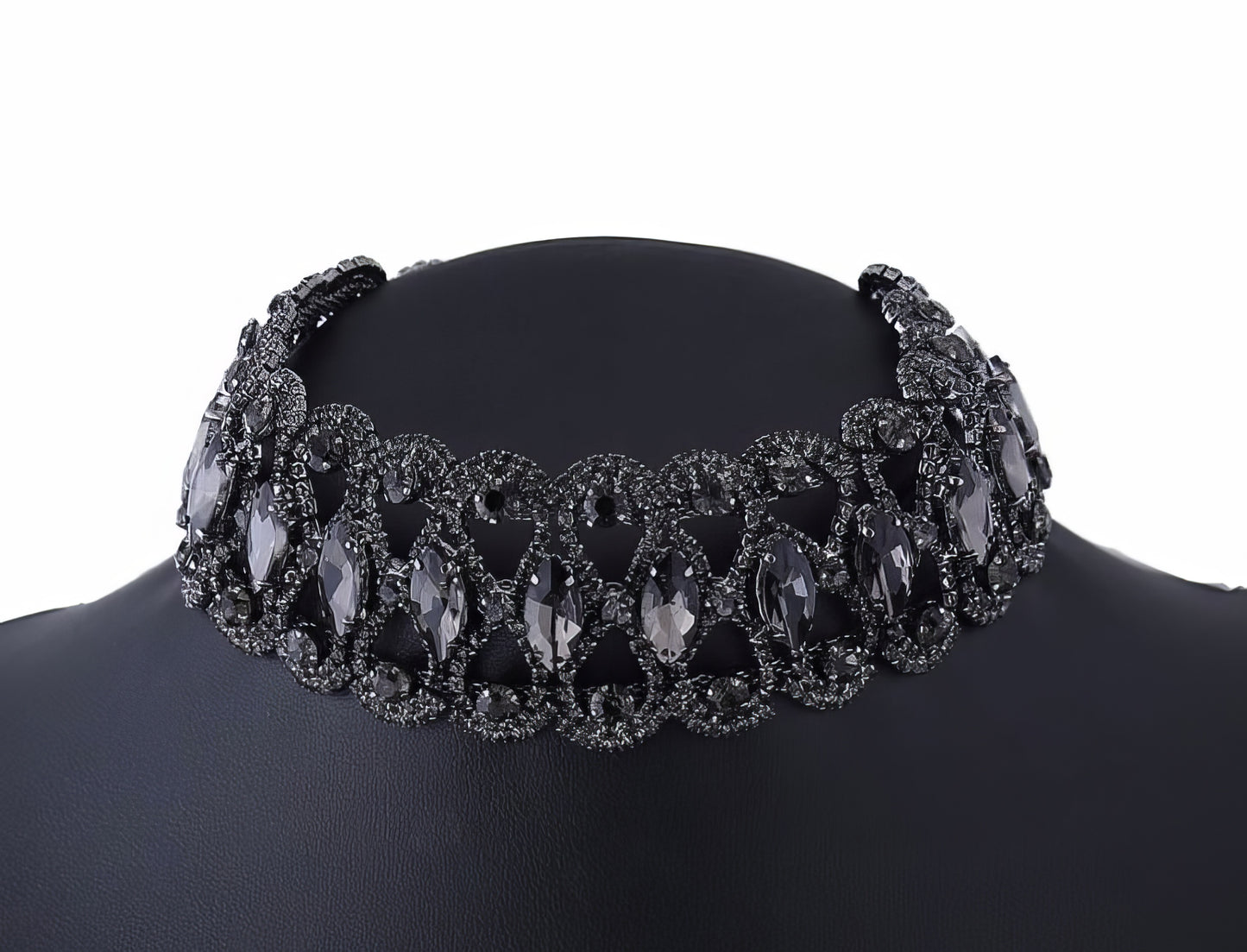 Rhinestone Choker Necklace Statement Necklace in Black