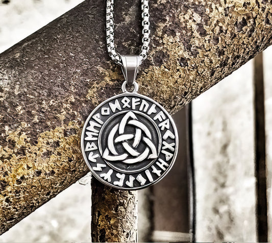 Circle Trinity Pendant Valknut Viking Metal Necklace in Silver